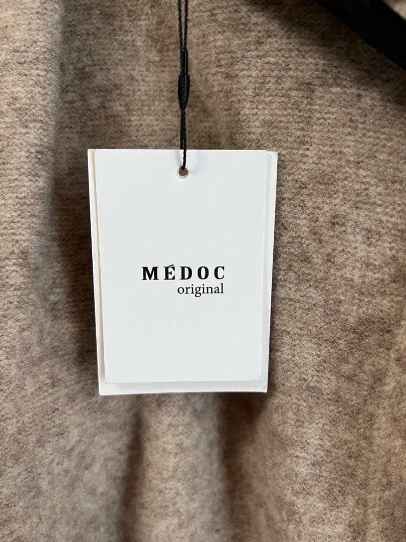 新品MEDOC フード付きジャケット サイズ38 ベージュ