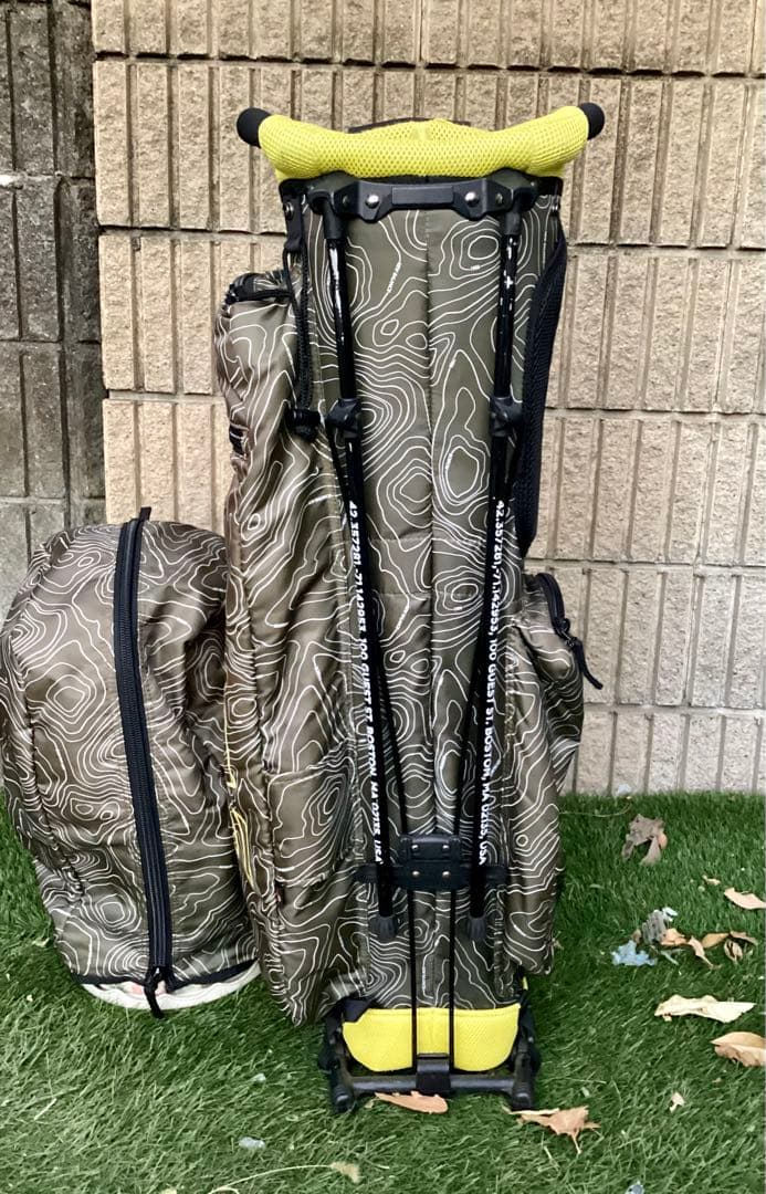 y*0様 ニューバランス等高線プリントアルミフレームスタンドキャディバッグ