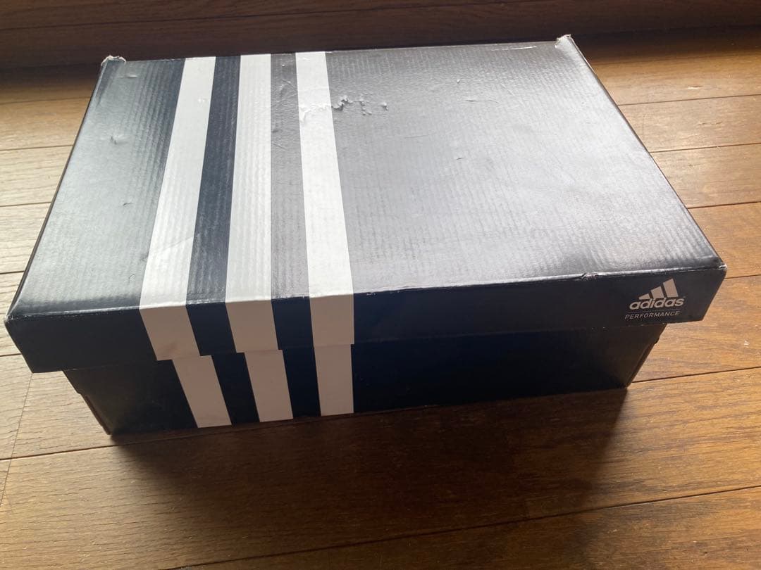 adidas Predator サッカーシューズ ホワイト/ブルー/イエロー