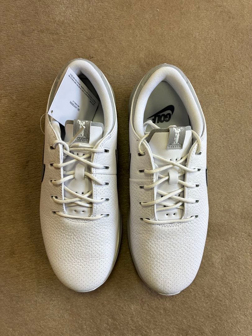 Nike ゴルフシューズ ホワイト　ヴィクトリーツアー3