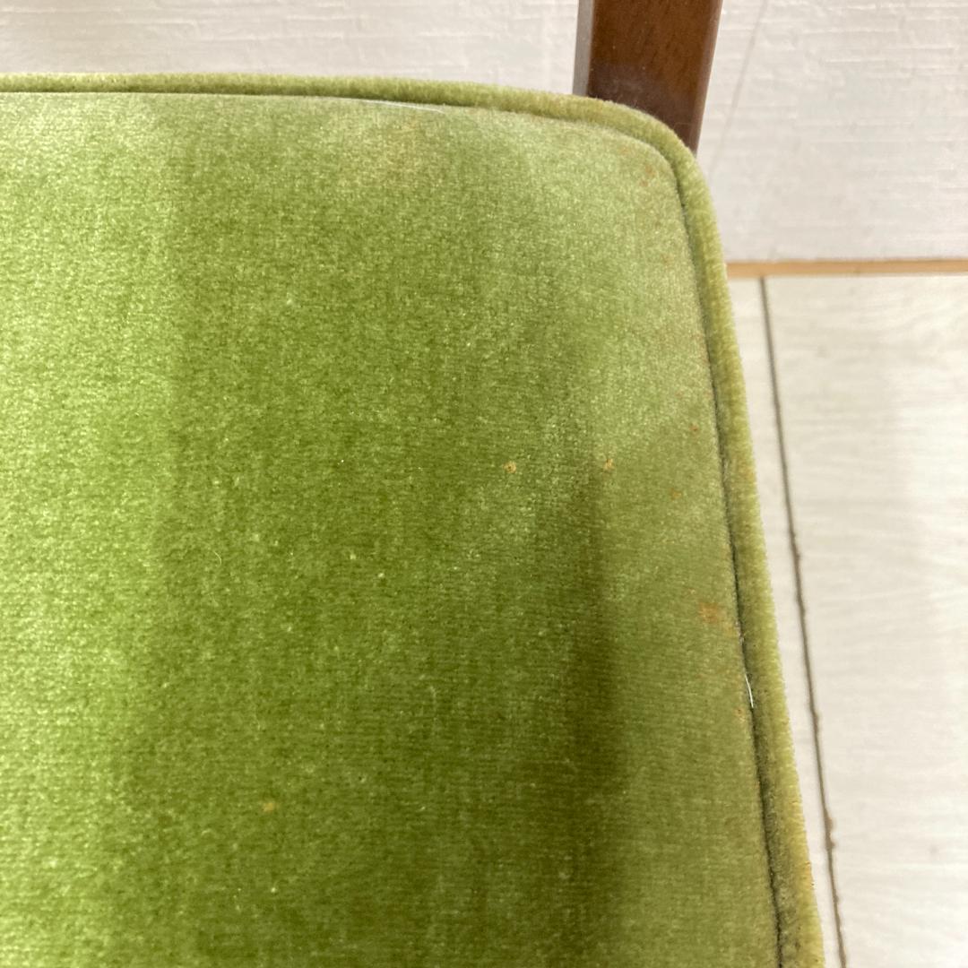 【飛騨産業】キツツキ　モケットグリーン　アームチェア　椅子　ダイニングチェア２脚