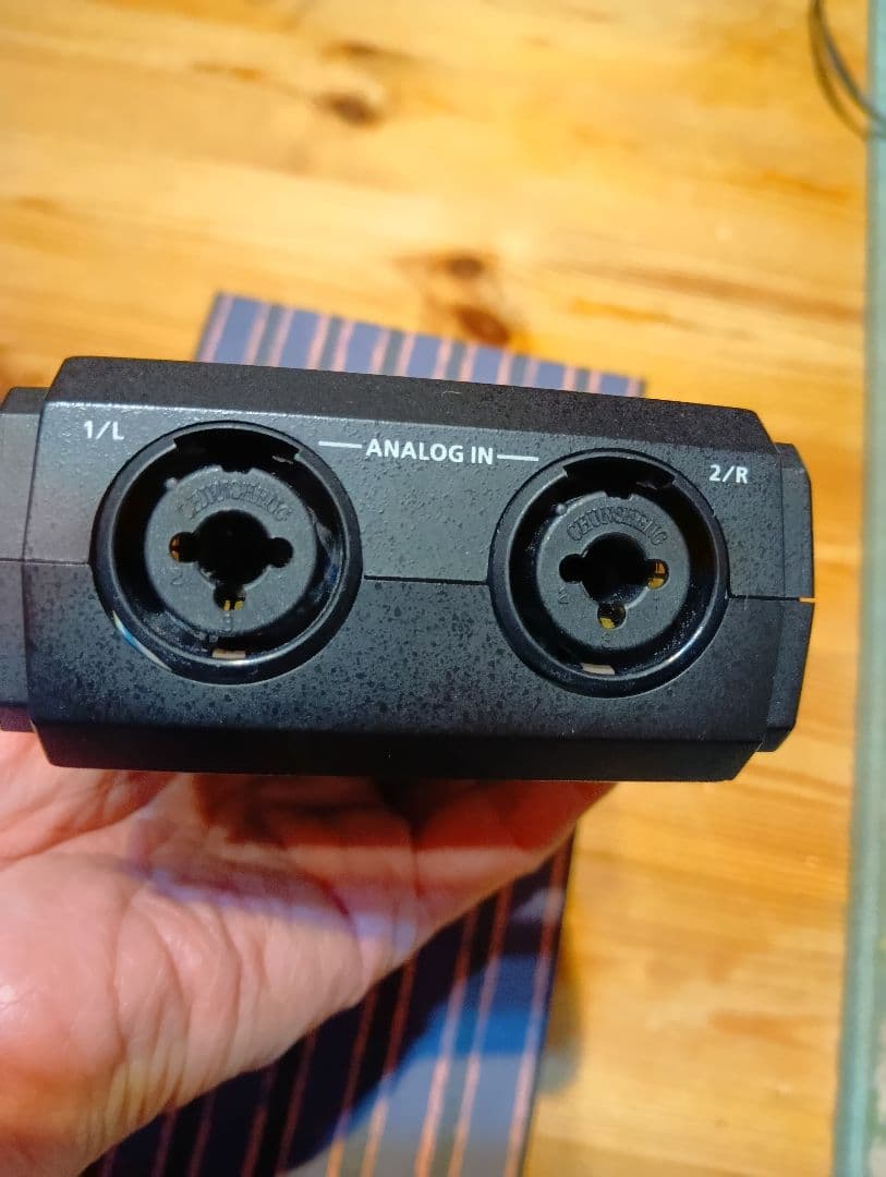 Roland R-26 6トラックポータブルレコーダー