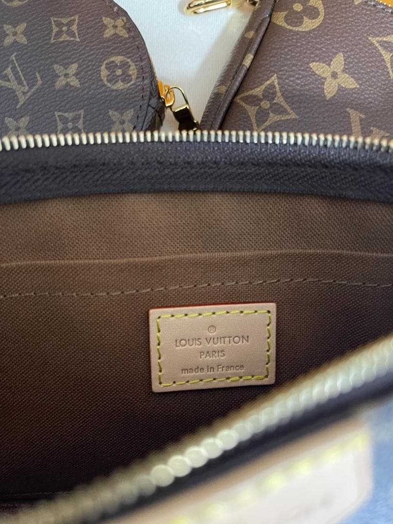 M44840 ミュルティ・ポシェット・アクセソワール