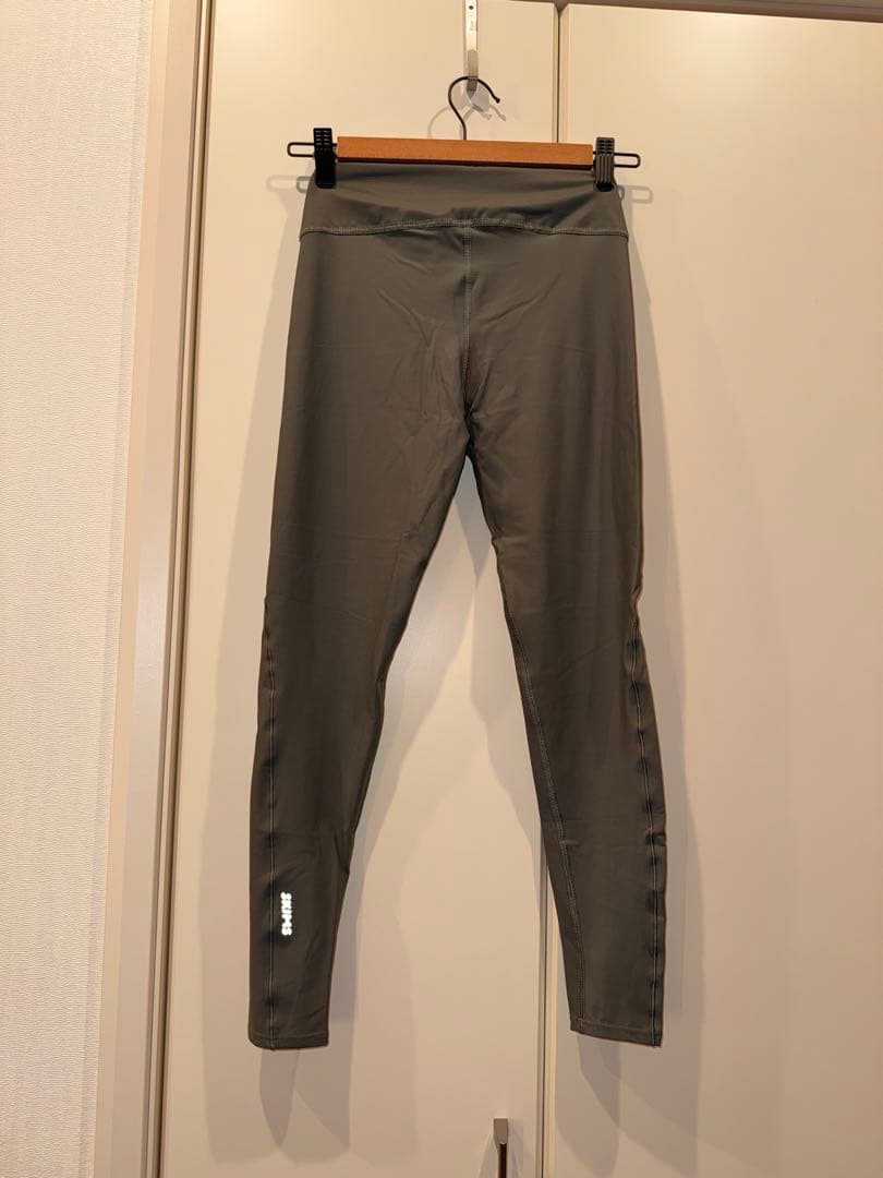 レア！SKIMS POWERED BY Sタンクトップ レギンスセット極美品❗️