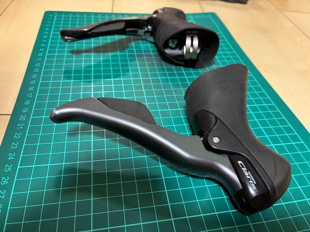 Shimano Claris、ST-R2000 2×8スピード