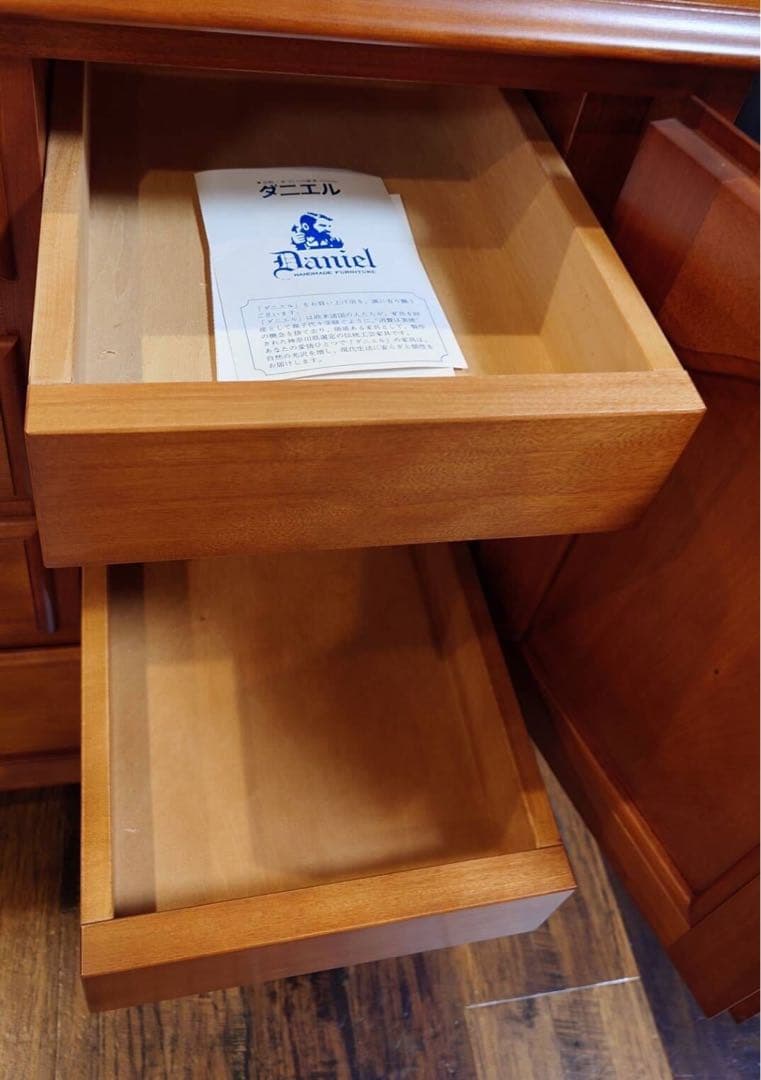 週末セール【新品・未使用】美品 横浜ダニエル チェストドレッサー ラウンド鏡付