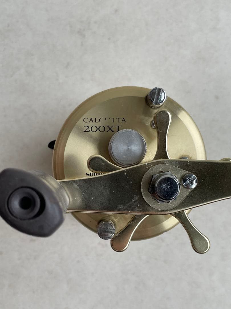シマノ カルカッタ 200XT ベイトリール