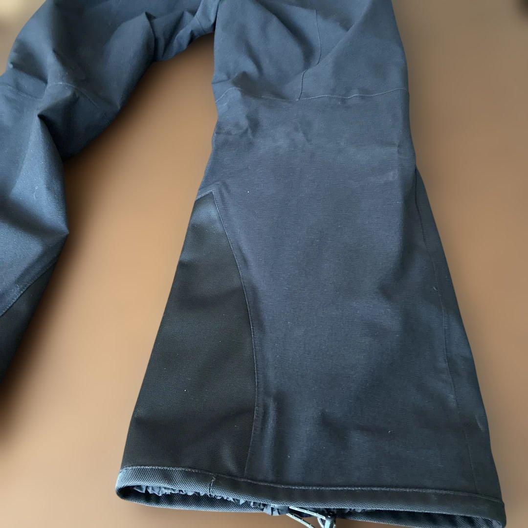 スキー用パンツ 黒 耐水性