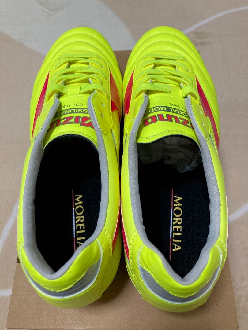 日本未発売！新品 ミズノ モレリア2 エリート 27cm 即日発送！