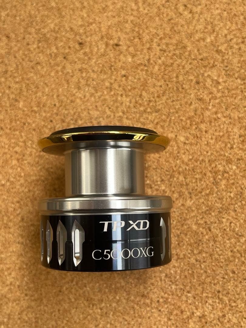 66. 【美品】　SHIMANO TWIN POWER 4000HG