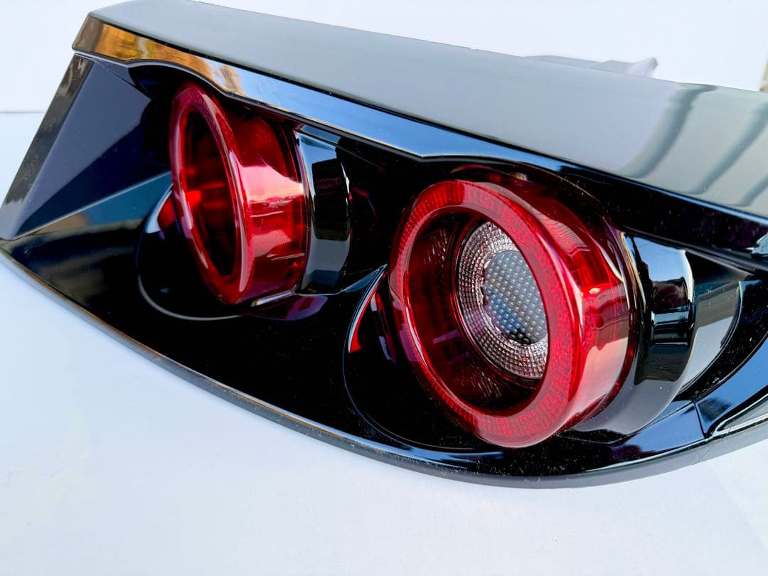 新品未使用☆GR86 / BRZ / ZN8 ZD8丸型4灯LEDテールランプ