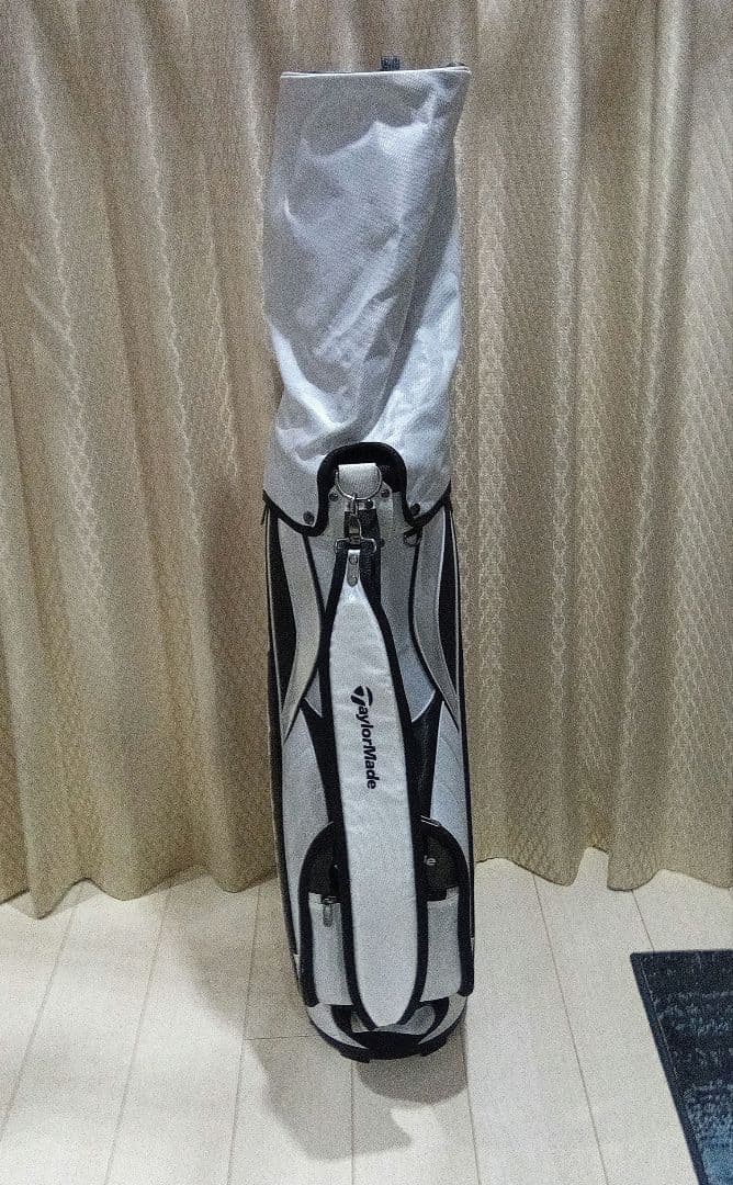 TaylorMade キャディバッグ ホワイト/ブラック