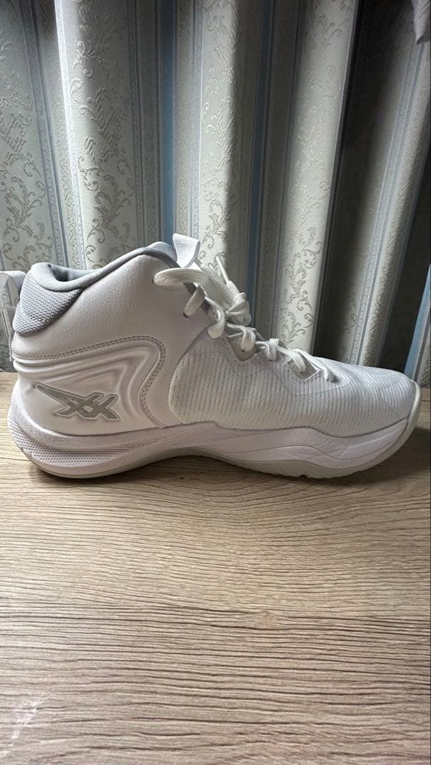 アシックス バスケットボールシューズ NOVA SURGE 3