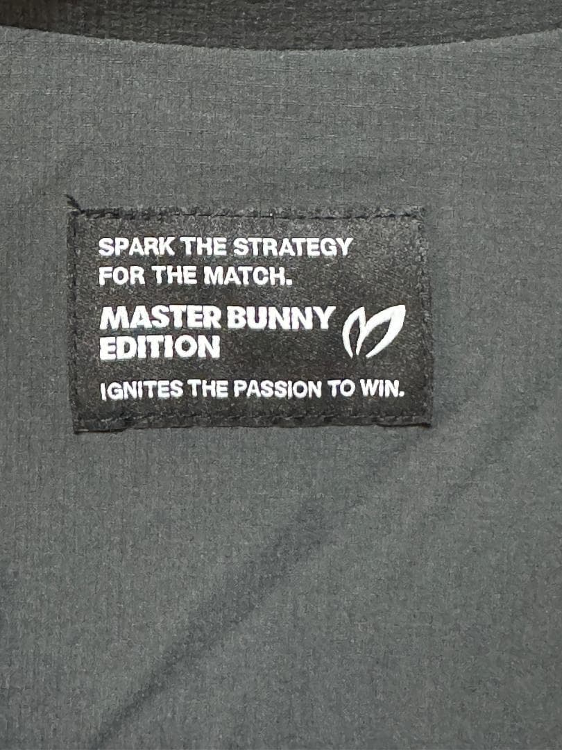 マスターバニーエディション 4WAYストレッチブルゾン サイズ4 チャコール