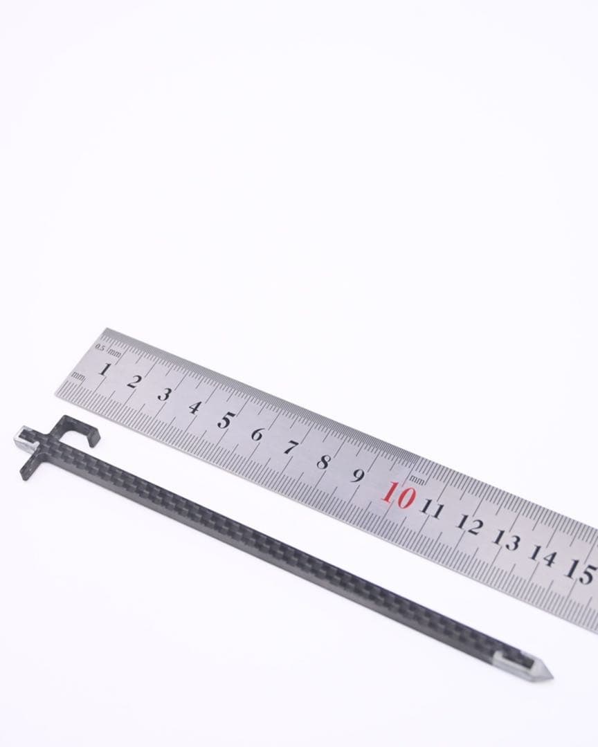 【新品未使用】カーボン製 超軽量ULテントペグ × 6本セット