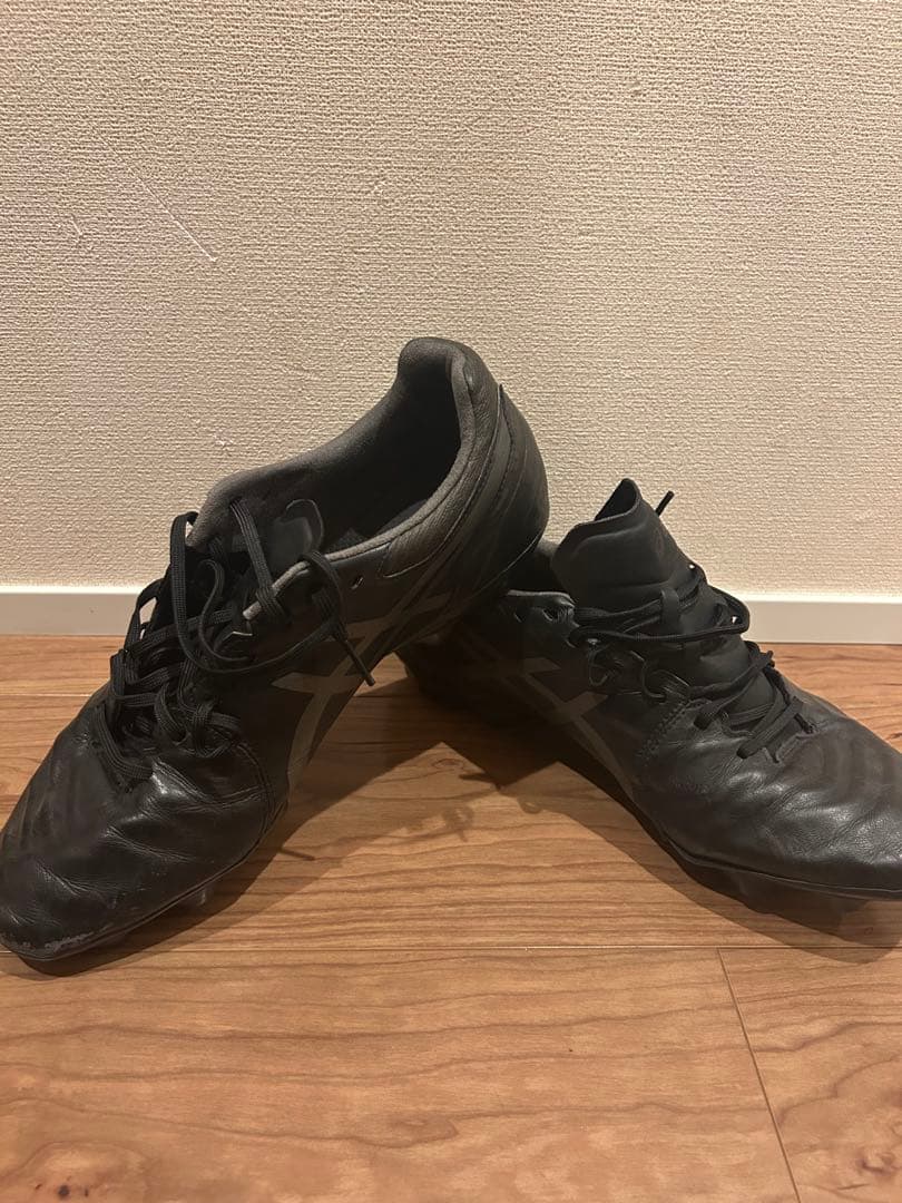 サッカースパイクasics DS LIGHT 28cm