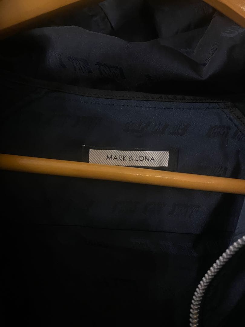 【本日まで値下げ中】マークアンドロナ　ジャケット　ブルゾン　黒　L総柄