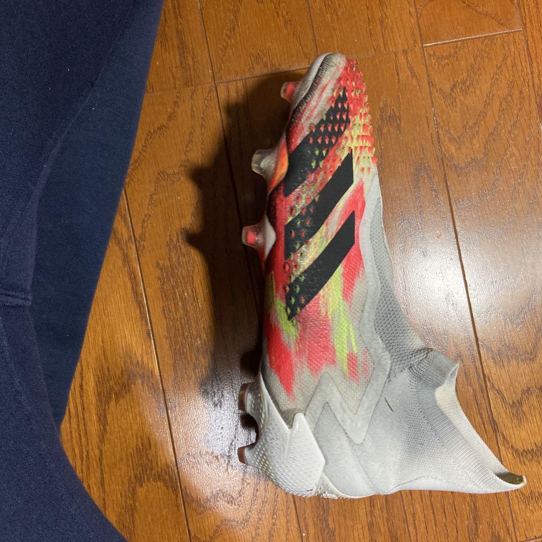 アディダスadidas紐なしスパイクPREDATORプレデター20+FG26.5