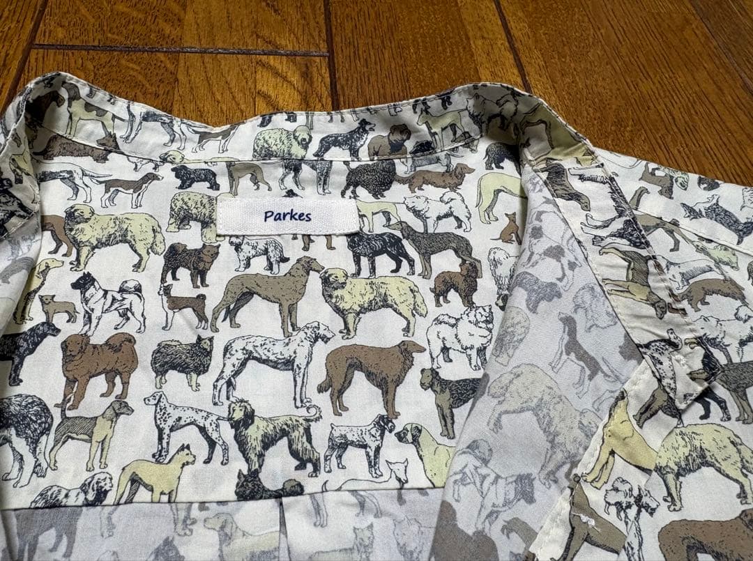 【極美品】Parkes パークス　犬柄 長袖シャツ　日本製　タナローン