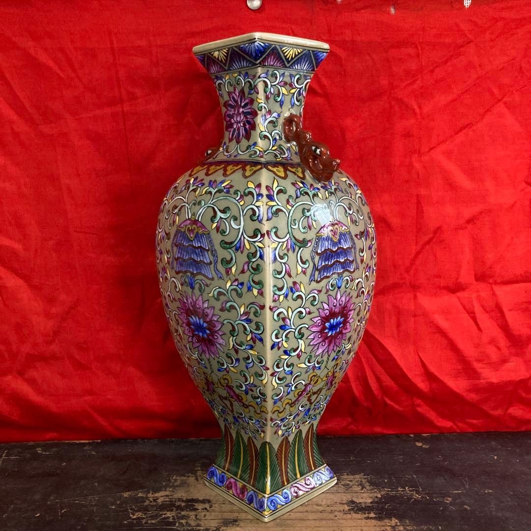 う*め様 ①中国色絵双耳四方瓶唐子花鳥図　雍正御製銘②中国色絵双耳四方瓶花唐草図