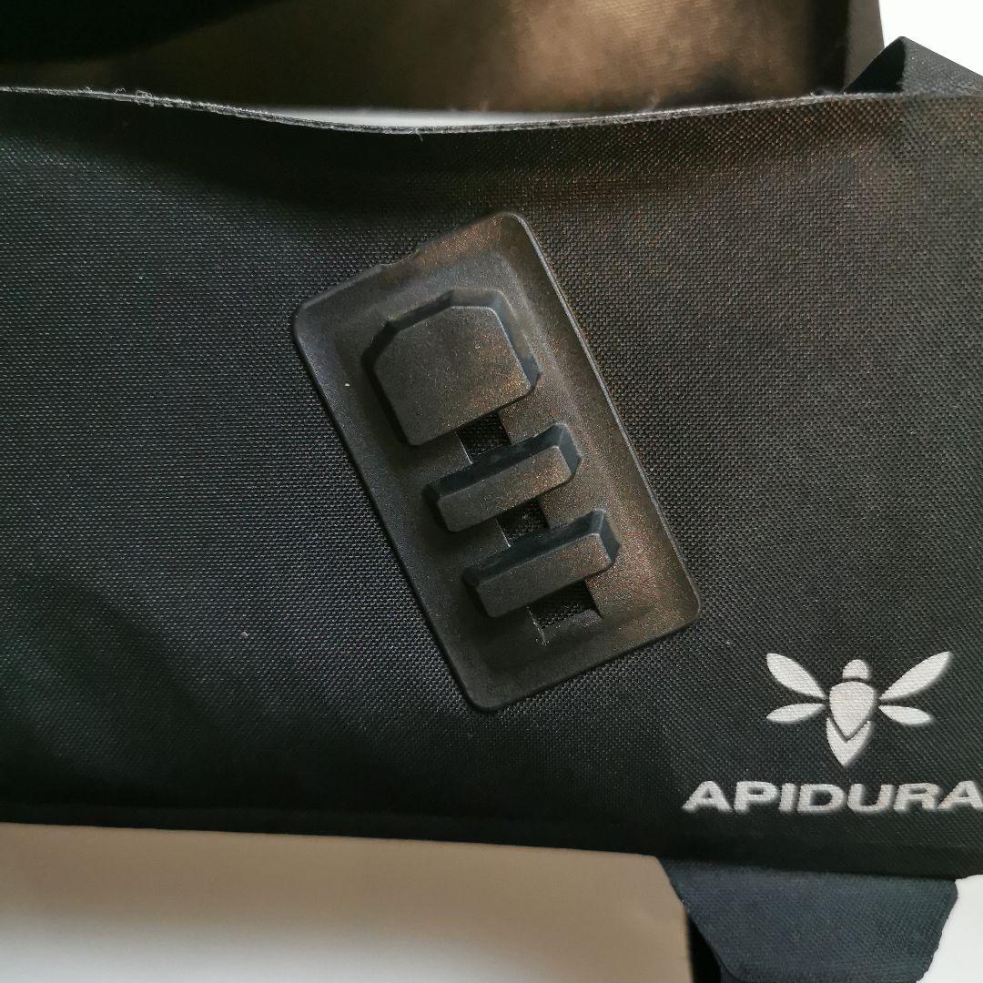 APIDURA 車体装着バッグ 黒