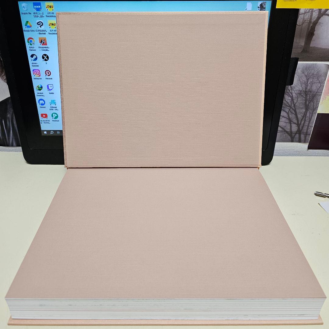 キムジョンギ Omphalos (Kim Jung-gi)