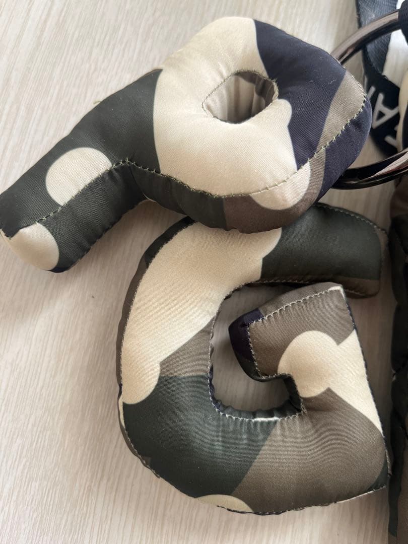 [ほぼ新品] PEARLY GATES迷彩柄マルチポーチ053-2284103