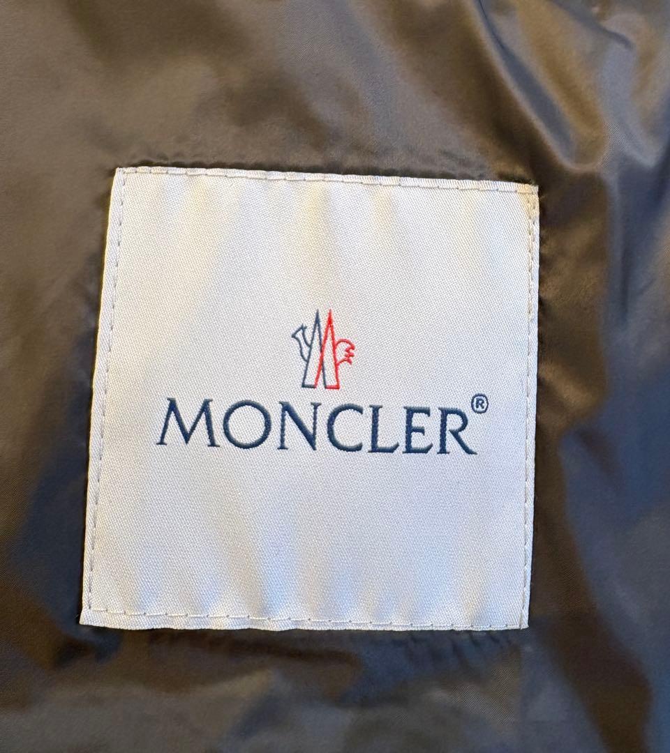 MONCLER フード付きダウンベスト ネイビー　モンクレール