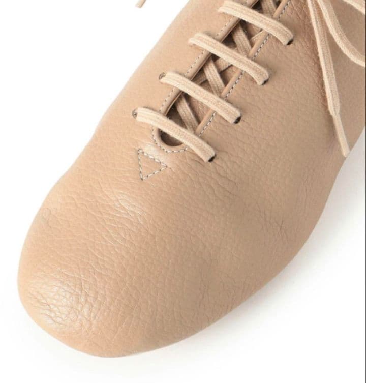 けむく　新品　CHACOTT バトンシューズ 21.5cm カーキー