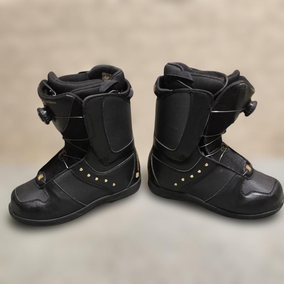 【希少シーズン最終特価】ROGER EGGER スノーボードブーツセット