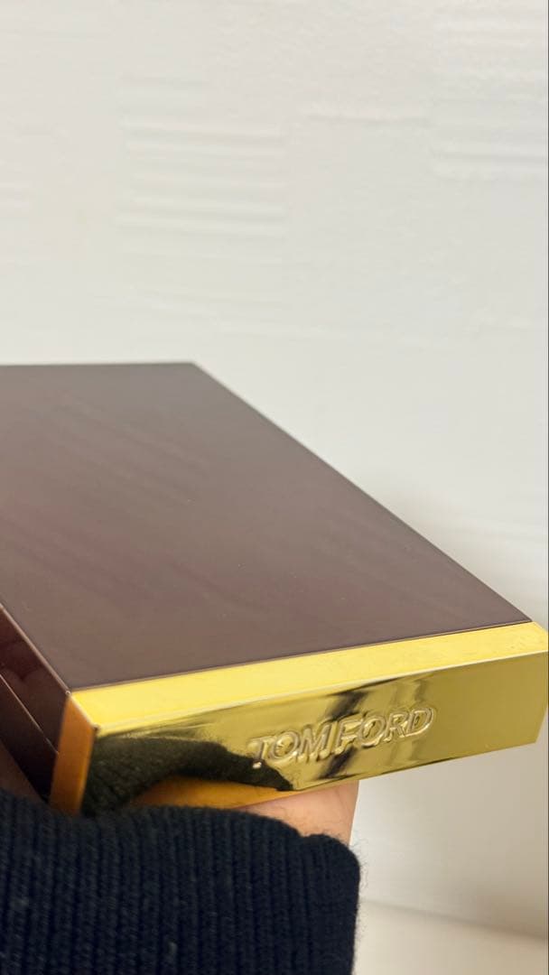 トムフォード/アイカラークォード 29ノワールフュメ