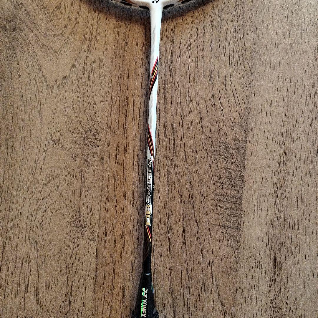 YONEX ヴォルトリック80 4UG5