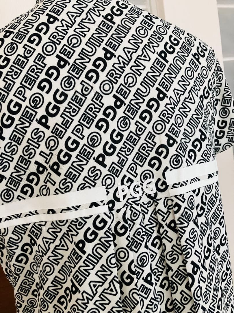 ⭐️ほぼ新品⭐️パーリーゲイツ　PGG モックネック　ワンピース　ホワイト