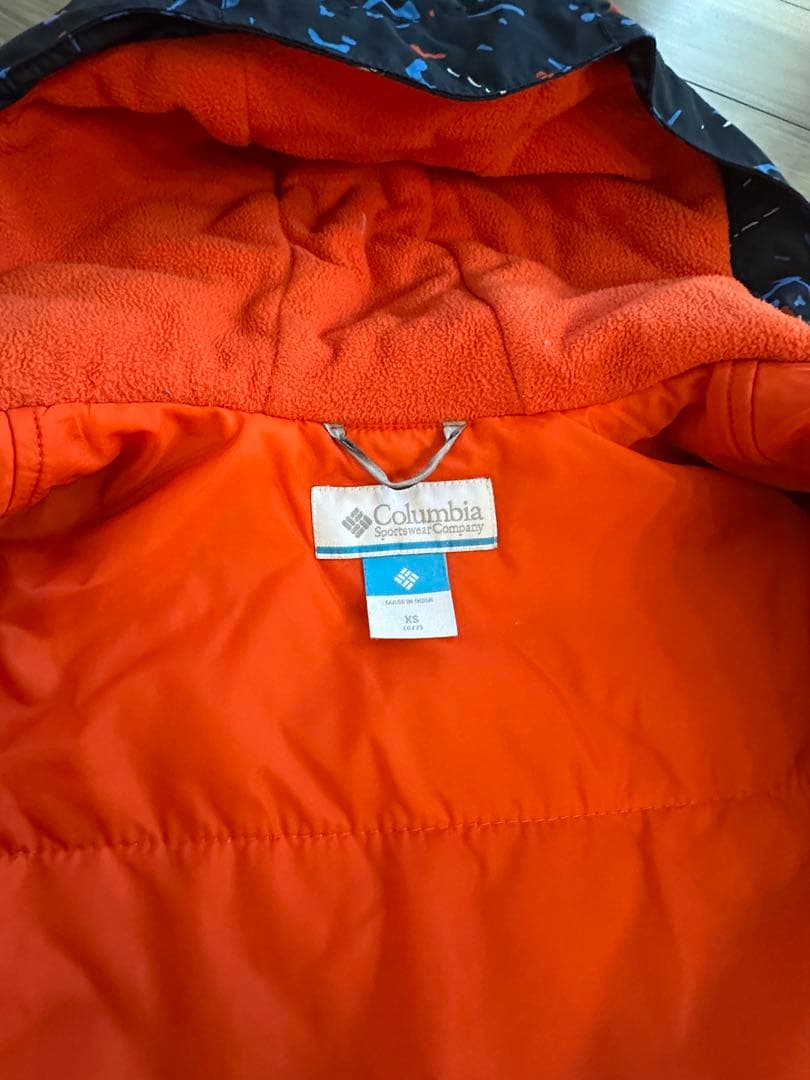 値下げ☆コロンビアColumbiaスキーウェア上下セット120 男の子　柄