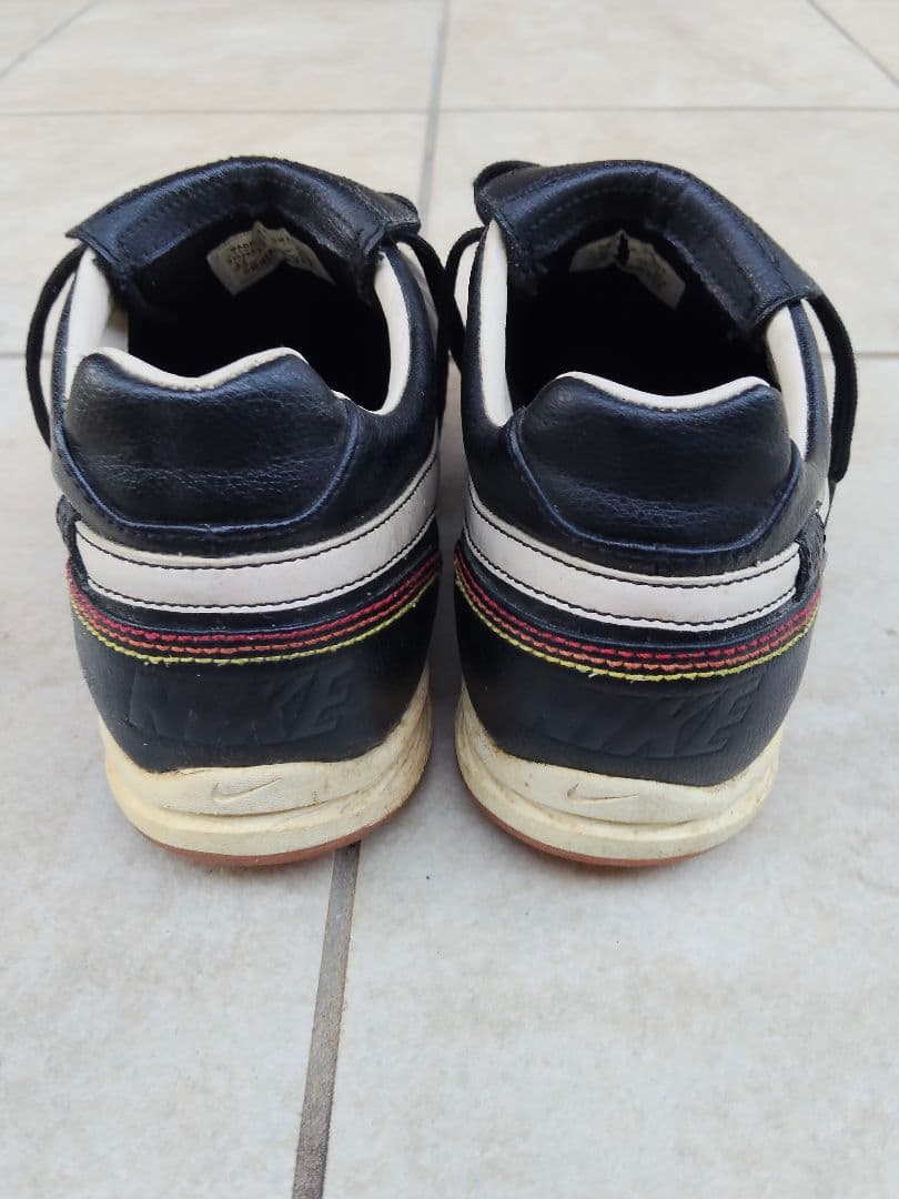 シューズ Nike Tiempo Guri IC R10 Ronaldinho