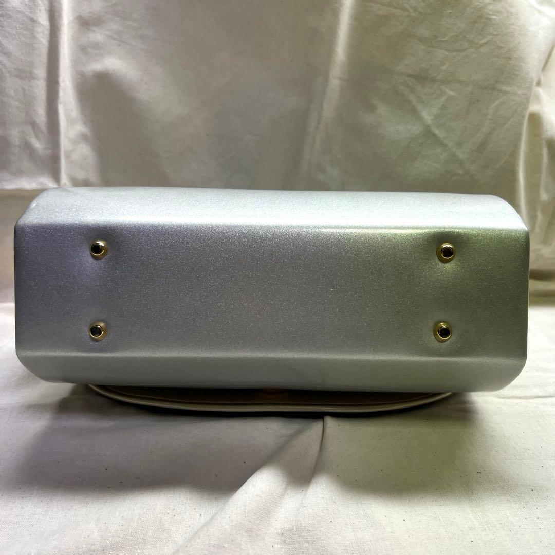 【早い者勝ち！】世美庵　草履バッグ　ベロア　高級感　シルバー　成人式　入学式