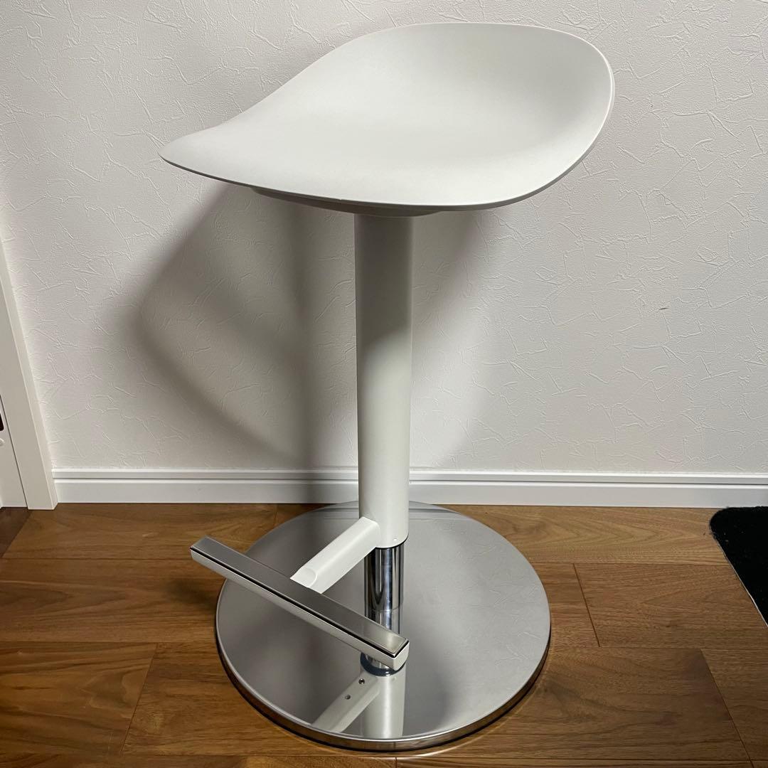 イケア　JANINGE ヤニンゲ バースツール　カウンターチェア　昇降　IKEA