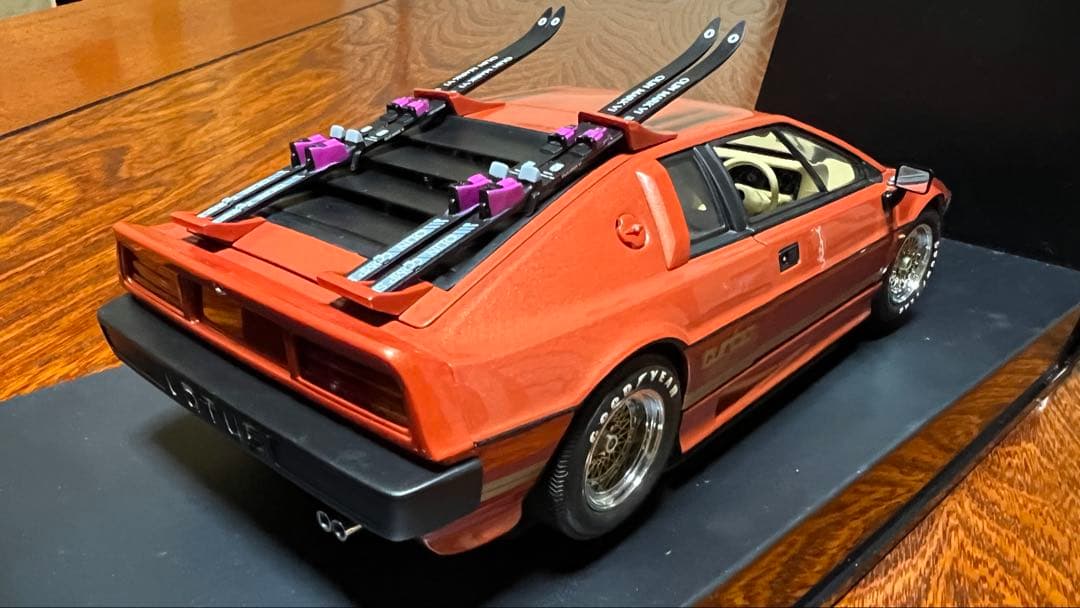007 激レア　オートアート　1/18 ロータスエスプリターボ