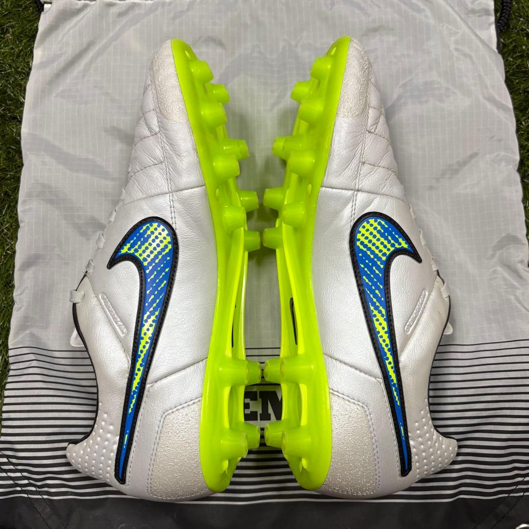 NIKE Tiempo Legend Ⅴ HG-E 25cm
