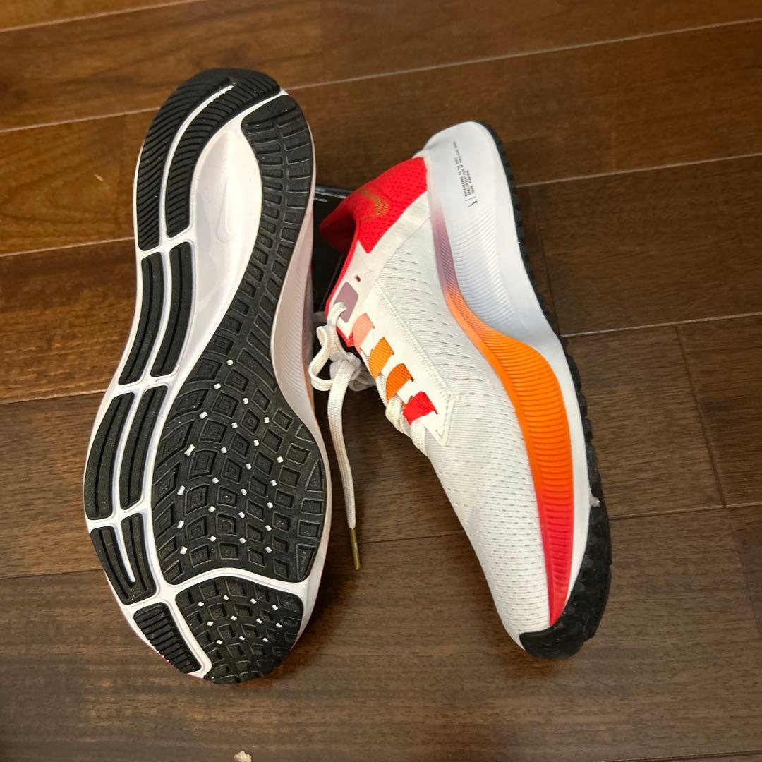 [新品]Nike Air Zoom Pegasus 38 24.5cm