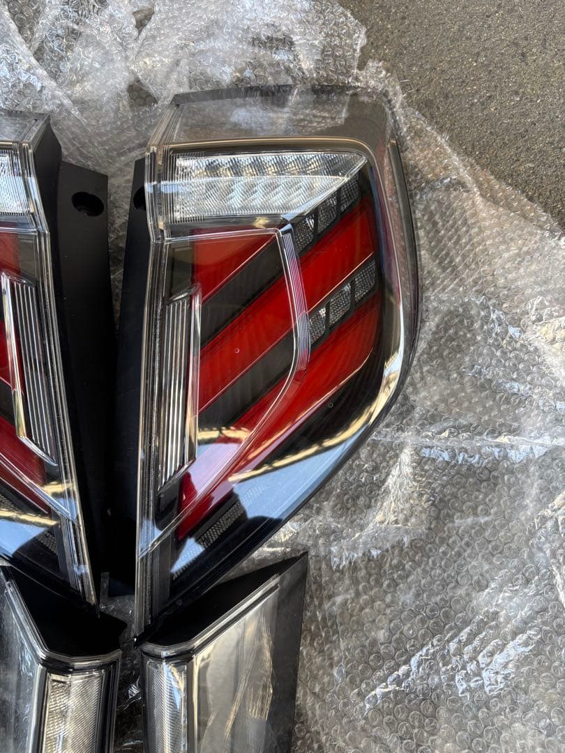 FK7 FK8 無限 33500-XNCF-K0S0 無限テールライト