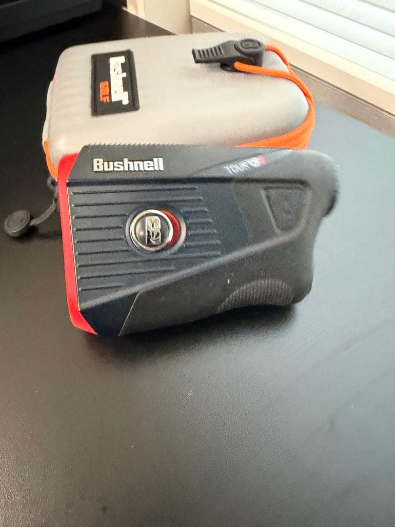 Bushnell ゴルフ用Tour V5 距離計 ケース付き