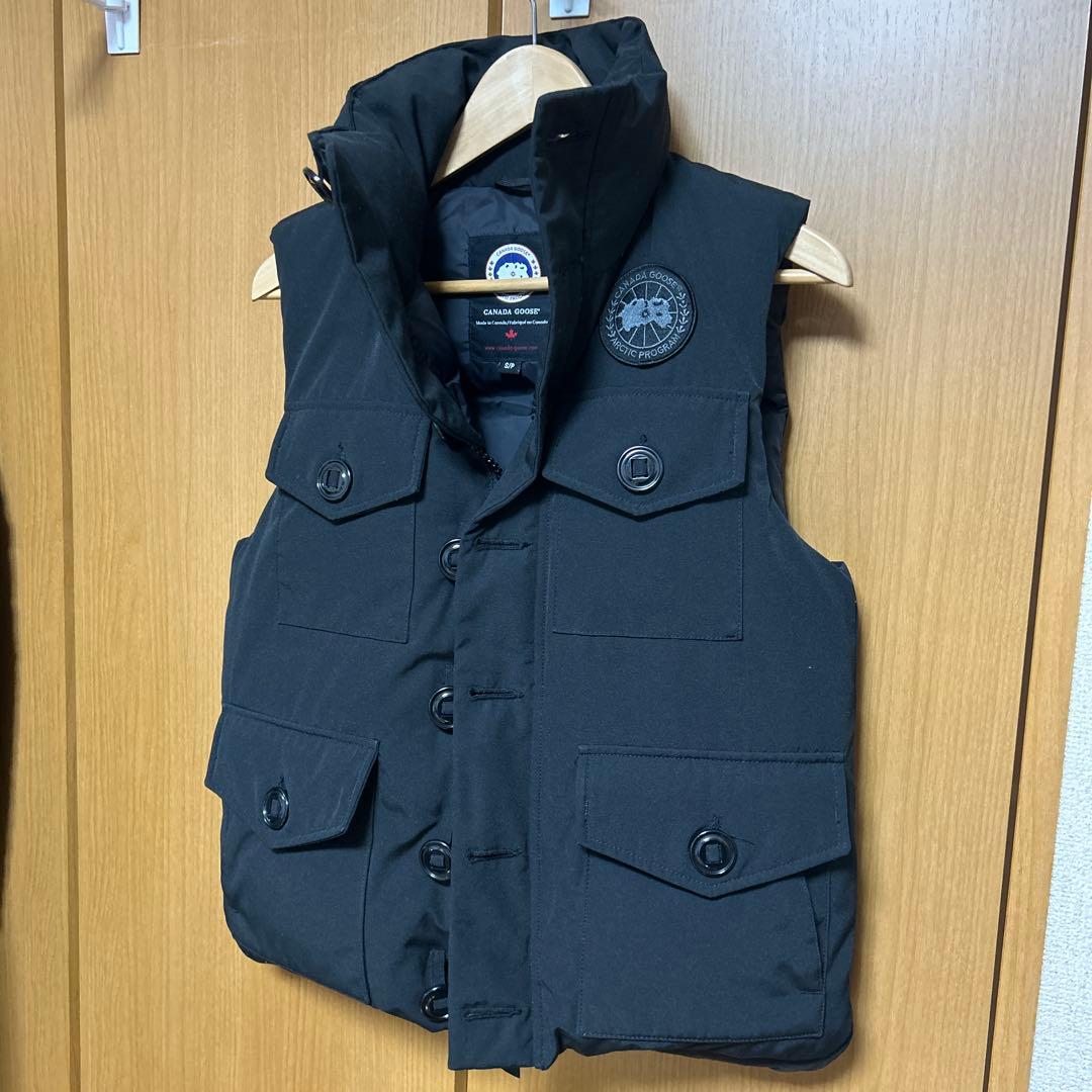 【美品】ビームス別注　カナダグース　モントリオールベスト　Sサイズ　カナダ製