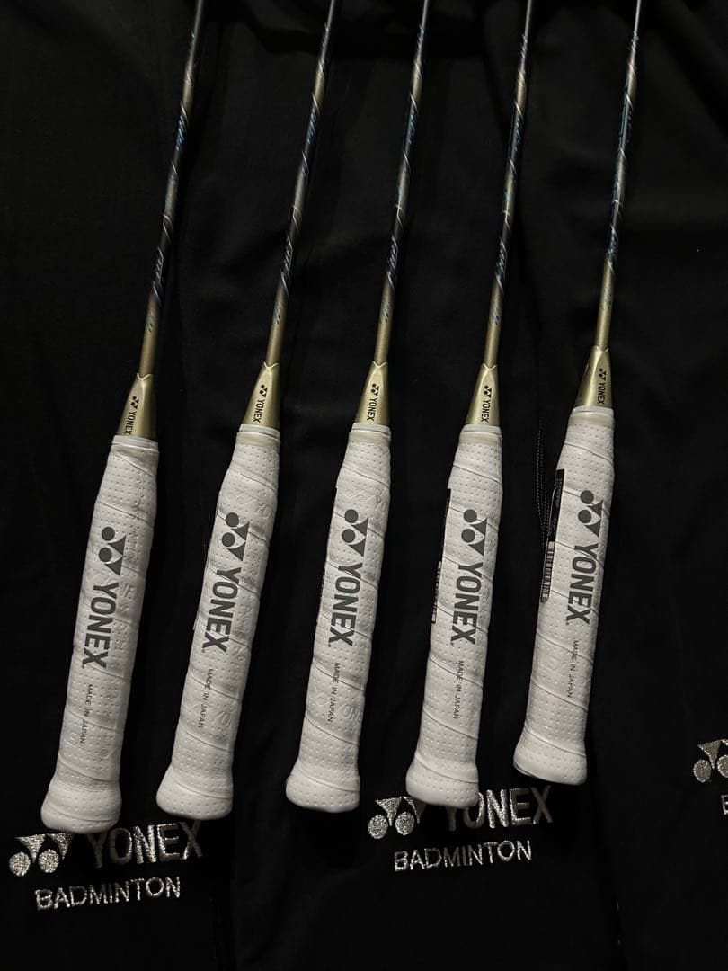 ヨネックスアストロクス88DプロBP 【限定品】4U5 （5本セット）