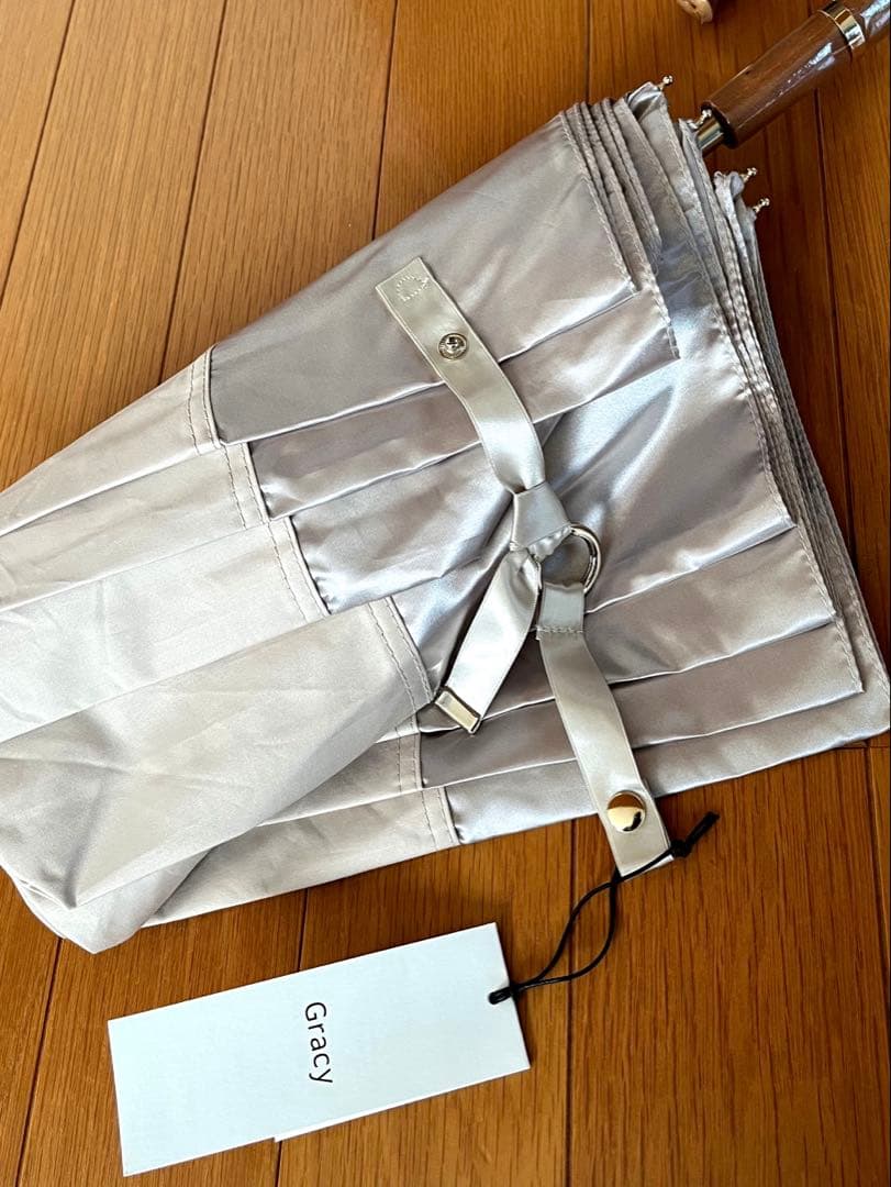 新品　GRACY 晴雨兼用　遮光遮熱 折りたたみ日傘