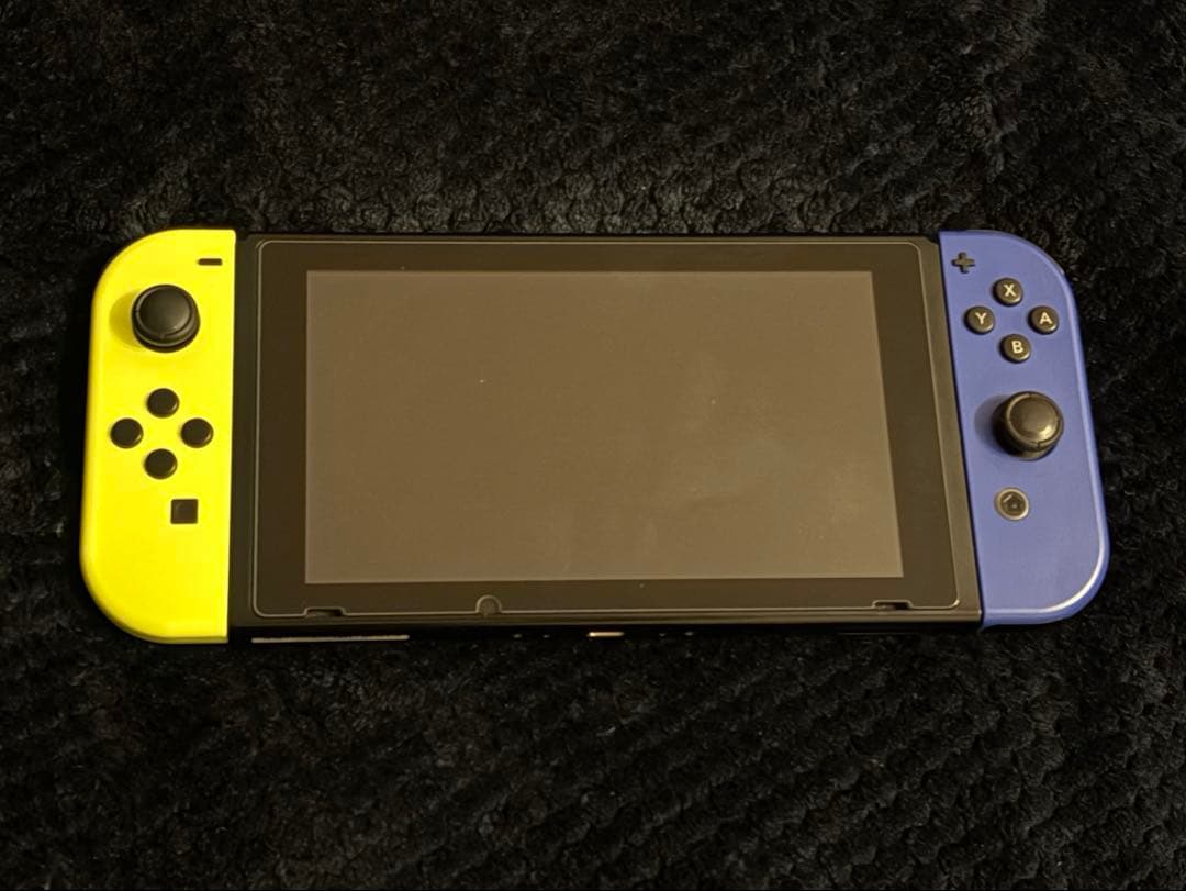 Nintendo Switch 本体とジョイコンセット★収納ケース付き