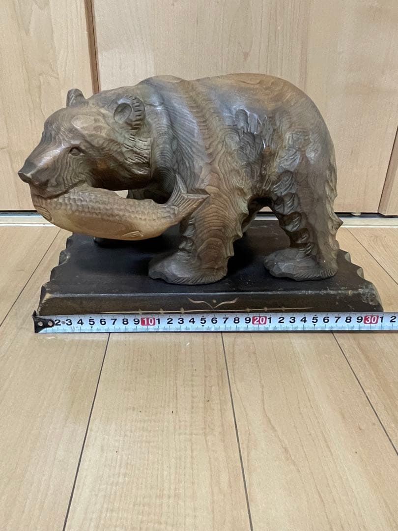 木彫り熊 鮭 熊 置物 彫刻 台座付 約30cm