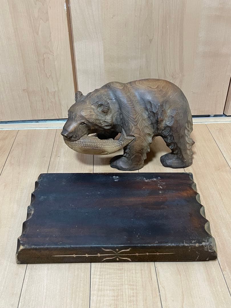 木彫り熊 鮭 熊 置物 彫刻 台座付 約30cm