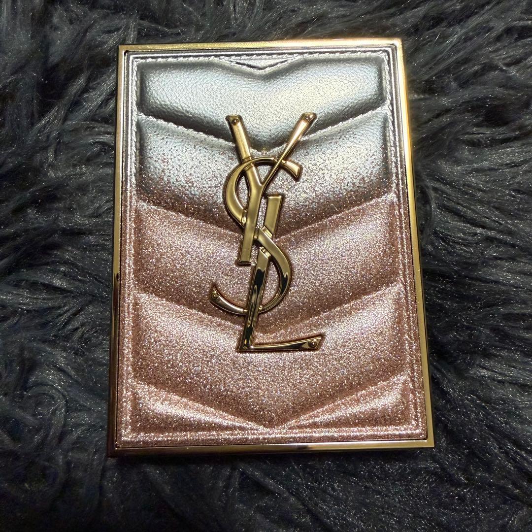 【紙袋・箱付き】イヴサンローラン クチュール ミニ クラッチ〈限定色〉126