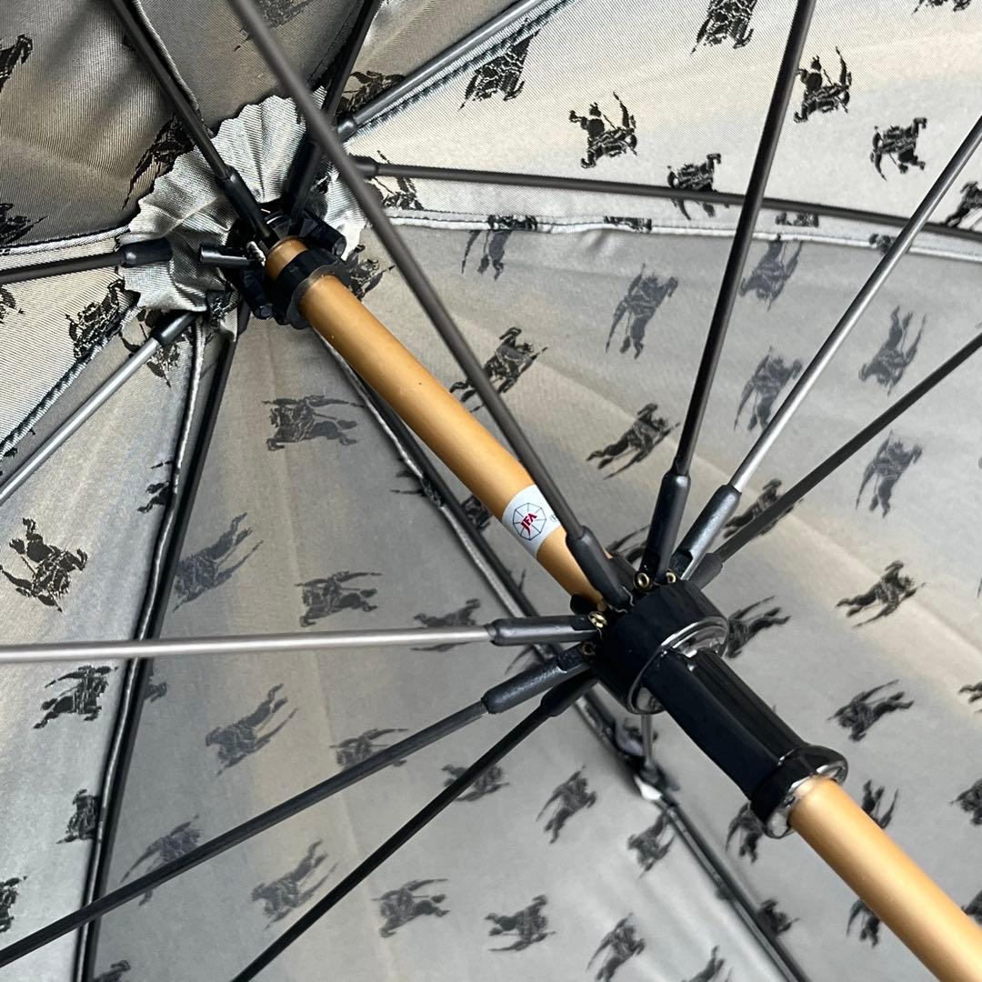 ✨美品✨【バーバリー】長傘　ブランド傘　ブラックグレー　ブランドマーク